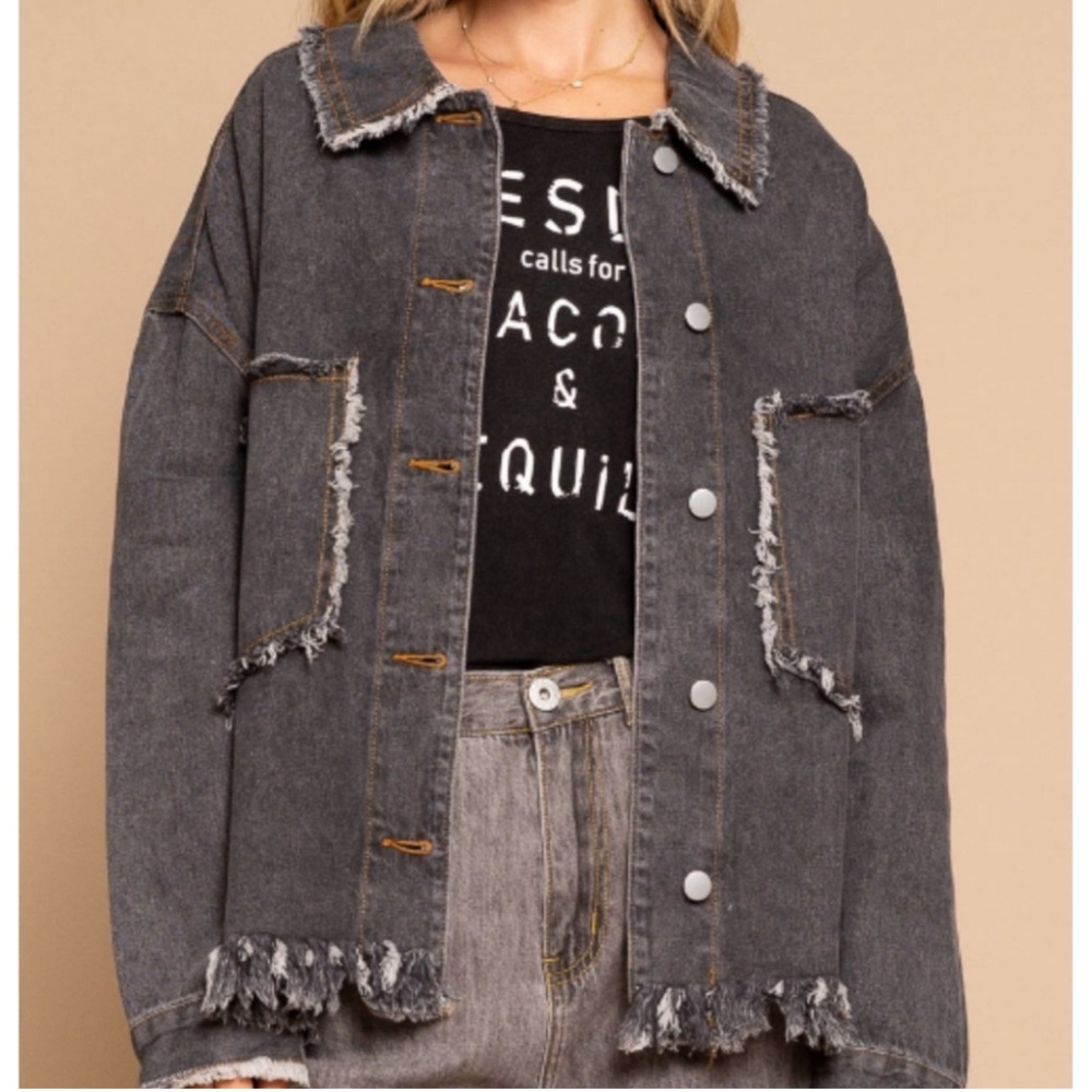 💝Boutique~⚫️POL Frayed Charcoal Denim Jacket🧥 - Picture 2 of 5